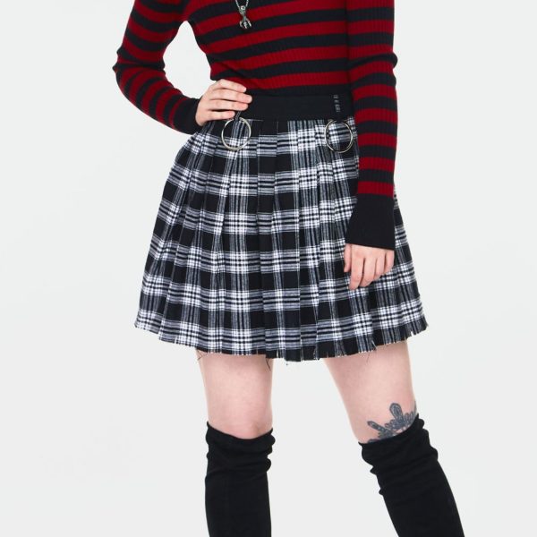 teen-spirit-black-tartan-pleated-skirt-ska-3734-03.989